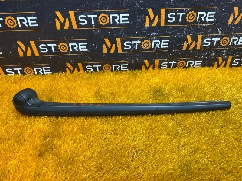 Поводок стеклоочистителя Audi A3 2013 8E9955407C 8P CAX, задний