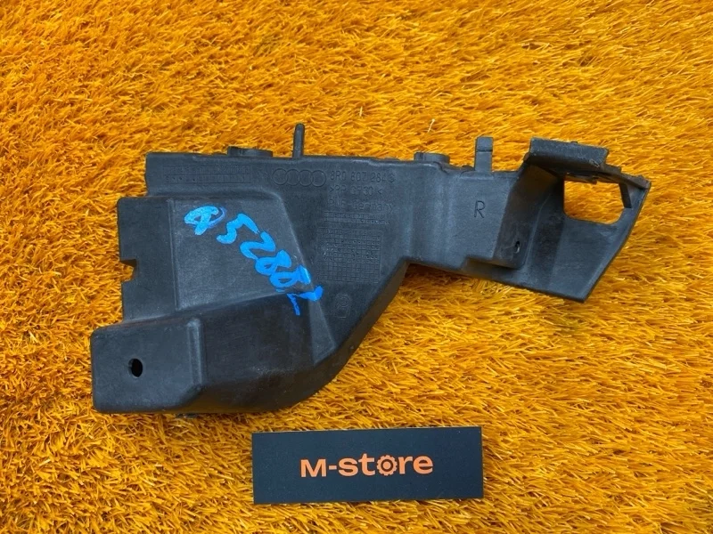 Крепление бампера Audi Q5 2012 8R0807284C 8R CDN, переднее правое