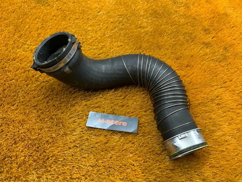 Патрубок интеркулера Mercedes-Benz C-Class 2007 A2045280782 W204 271.950, левый