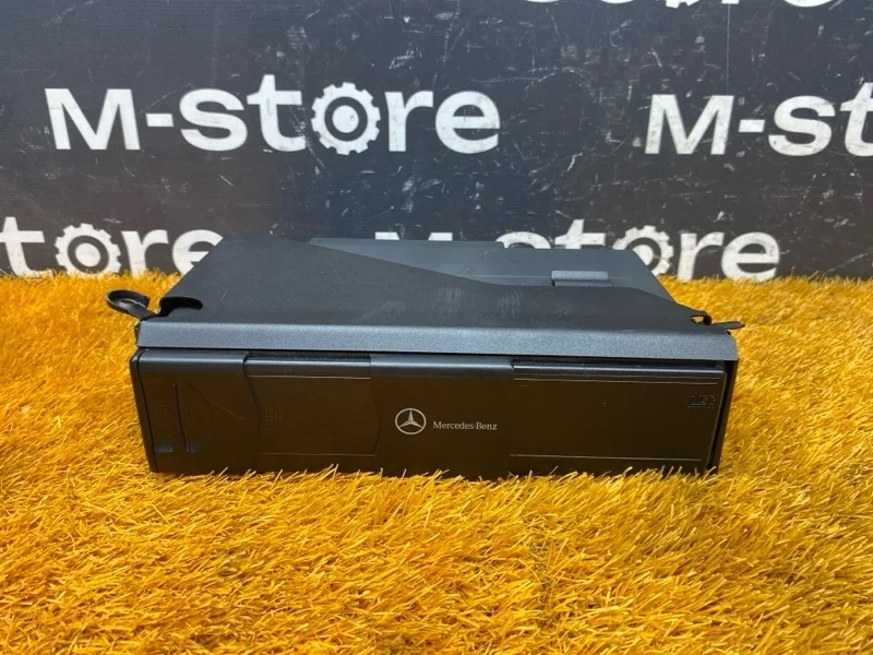 CD-Чейнджер Mercedes-Benz Clk-Class 2004 A2208274642 W209 112.955