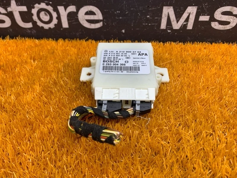 Блок управления парктроником Mercedes-Benz E-Class 2009 A2129003704 W212 272.980