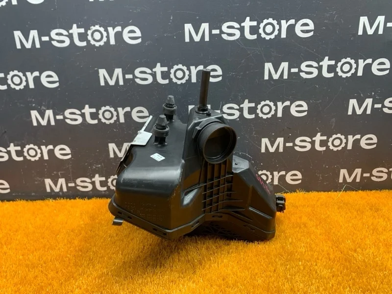 Корпус воздушного фильтра Audi A5 2013 8R0133835AH 8T CDN