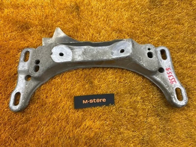 Кронштейн КПП Bmw 3-Series 2004 1096250 E46 M54B22 (226S1)