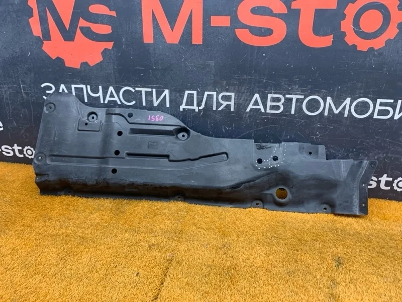 Защита днища кузова Mercedes-Benz M-Class 2006 A1646190338 W164 272.967, передняя левая