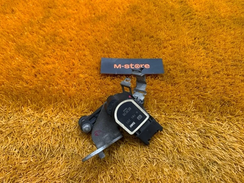 Датчик высоты дорожного просвета Bmw 1-Series 2009 6785205 E87 N46B20B, задний правый