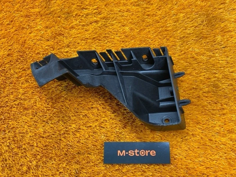 Крепление бампера Audi Q5 2010 8R0807284C 8R CDN, переднее правое