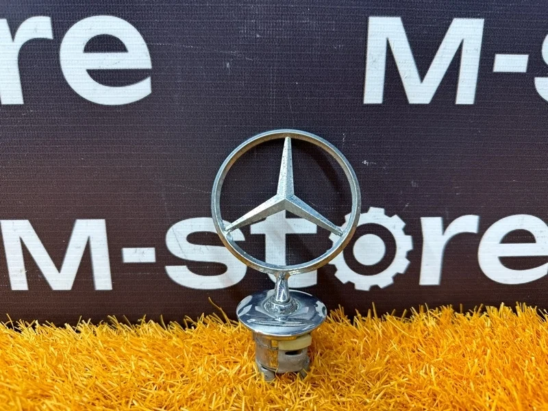 Эмблема на капот Mercedes-Benz E-Class 2008 A2218800086 W211 272.922