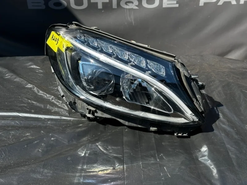 Фара Mercedes-Benz C-Class 2016 A2059062604 W205, правая