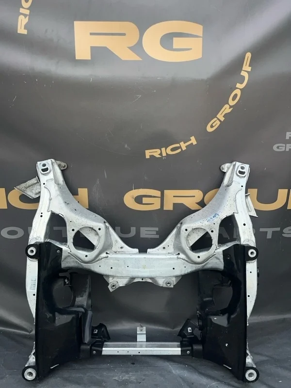 Балка подвески Bmw 5-Series 2012 31116796692 F10 N47D20C, передняя