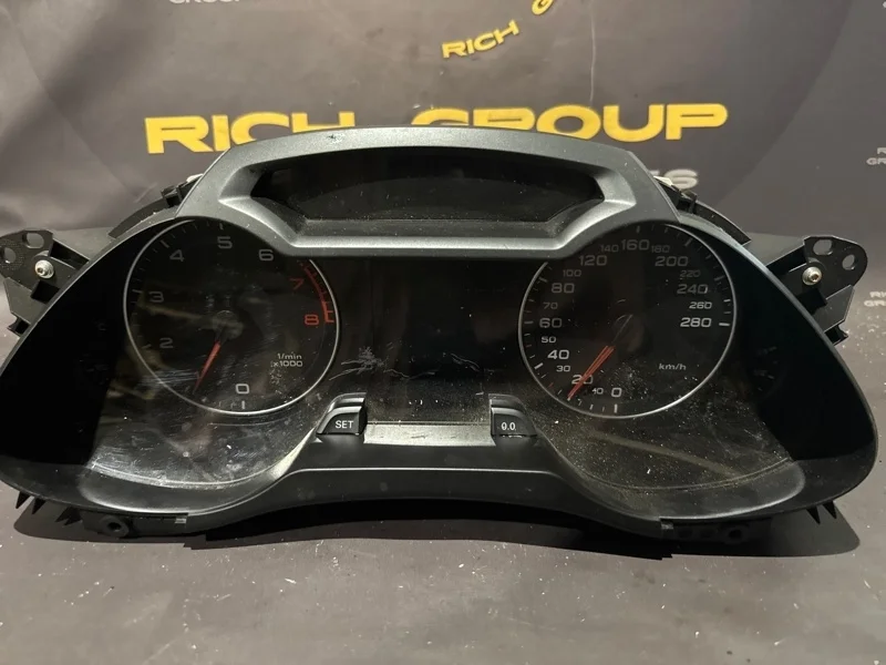 Спидометр Audi A4 2009 8K0920930B 8K2 CAEB