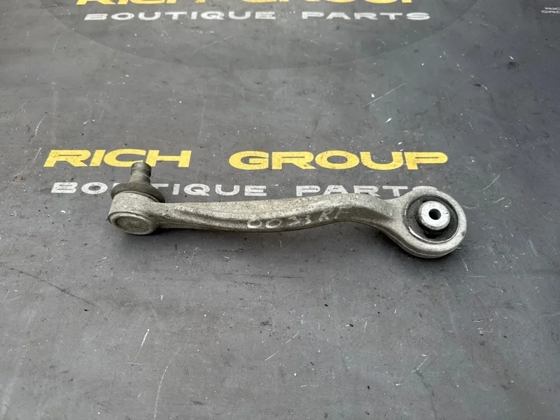 Рычаг подвески нижний Audi A6 2011 4E0407510G C7 CCAA, передний правый