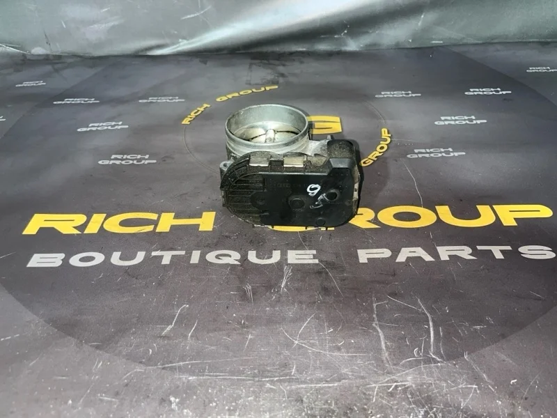 Дроссельная заслонка Audi A6 078133062C C6 BKH