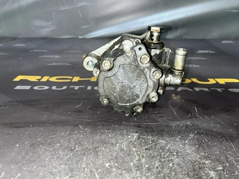 Насос гидроусилителя руля Audi A6 2007 4E0145156F C6 BVJ