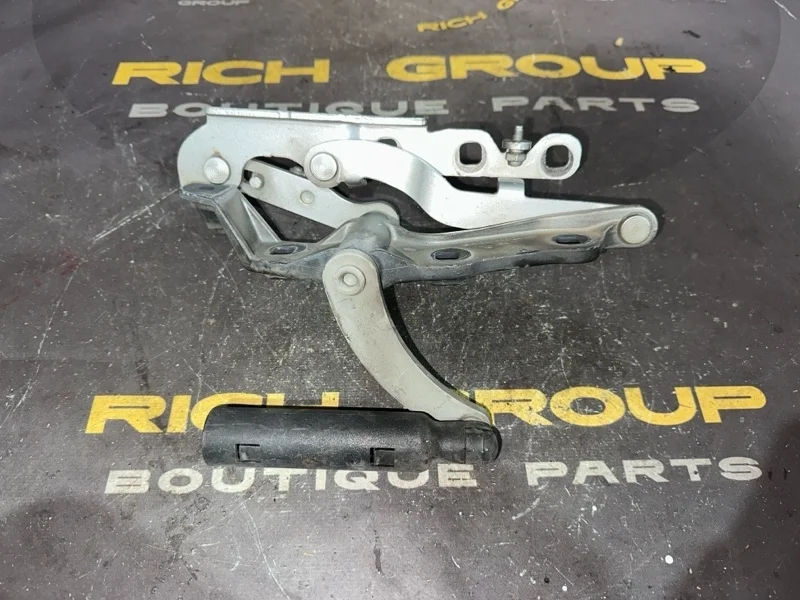 Петля капота Mercedes-Benz S-Class 2007 A2218800428 W221 M273KE55, правая