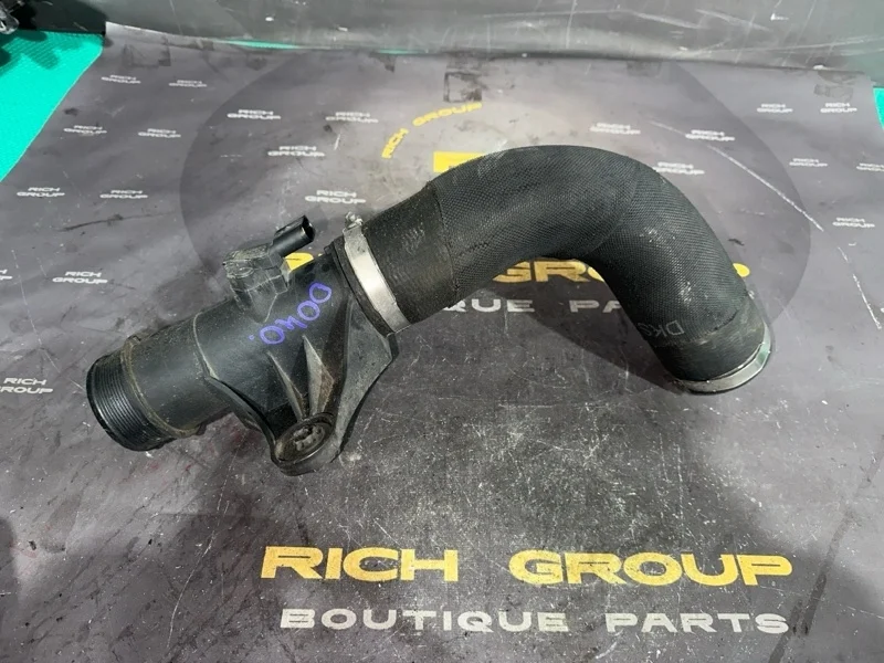 Патрубок интеркулера Audi A6 2012 028100297 4G2 CDUD