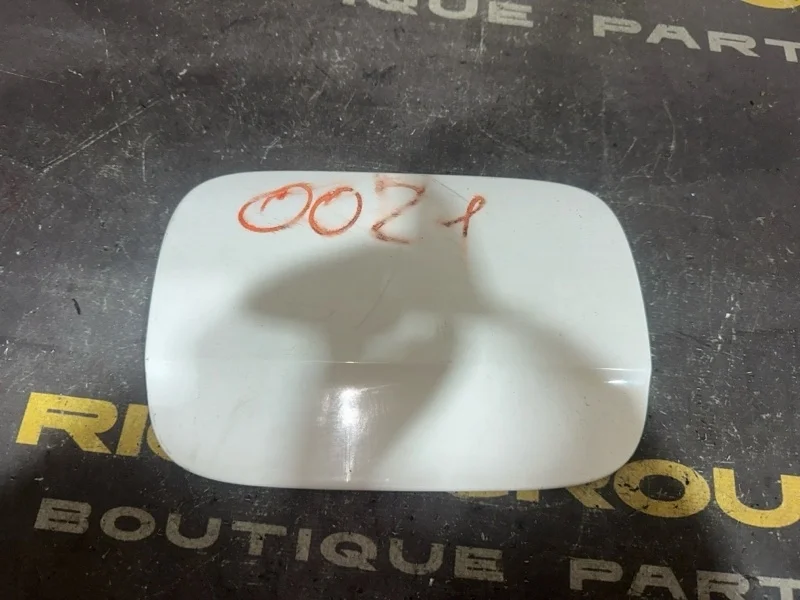 Лючок топливного бака Audi A4 2010 8K0809907 8K2 CAEB