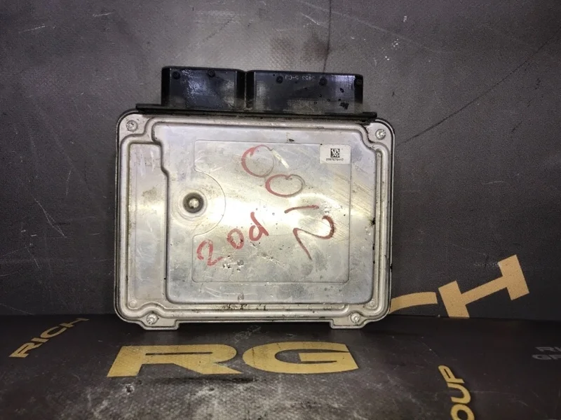 Блок управления двигателем Audi A6 2013 03L906018KL 4G2 CGLC