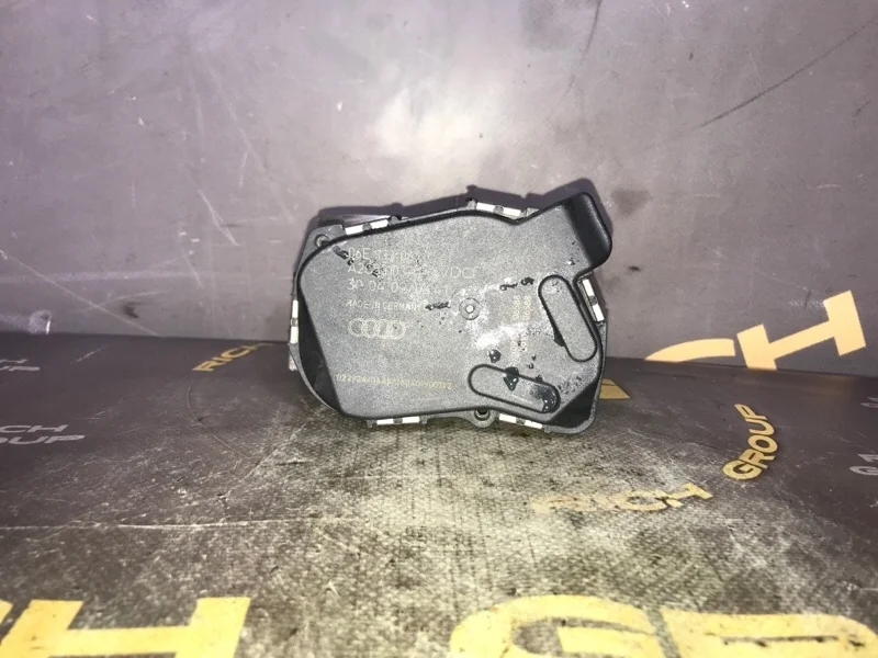 Дроссельная заслонка Audi A6 06E133062 4F2 CCA