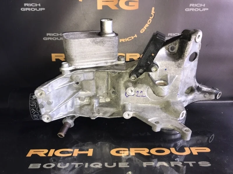 Корпус масляного фильтра Audi A4 2009 06H903143 8K2 CAEB