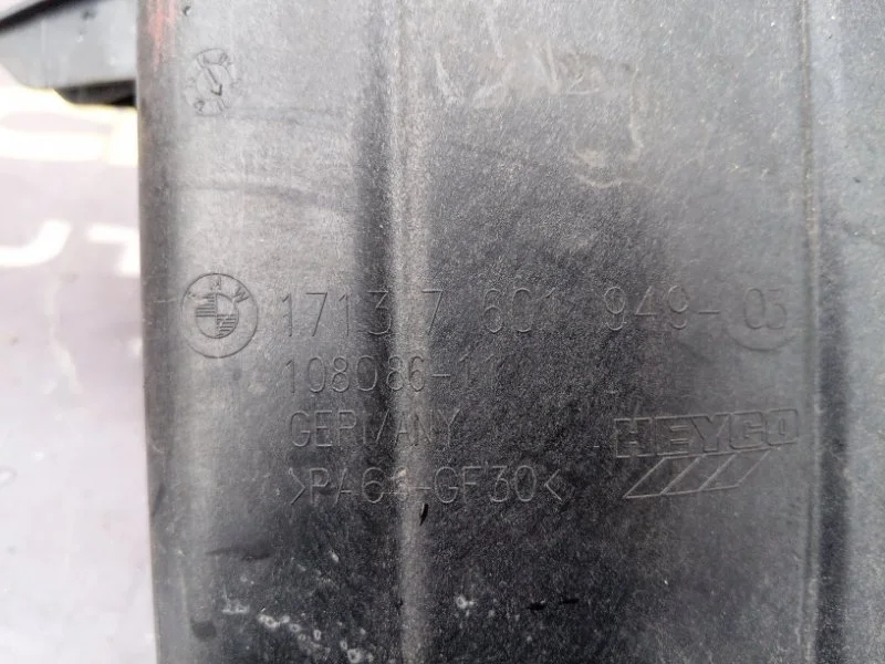 Бачок расширительный Bmw 5-Series 2011 17137601949 F10 N47D20C