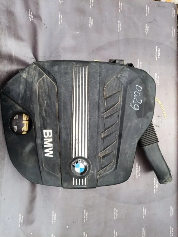 Декоративная крышка двигателя Bmw X3 2012 13717811027 F25 N47D20C