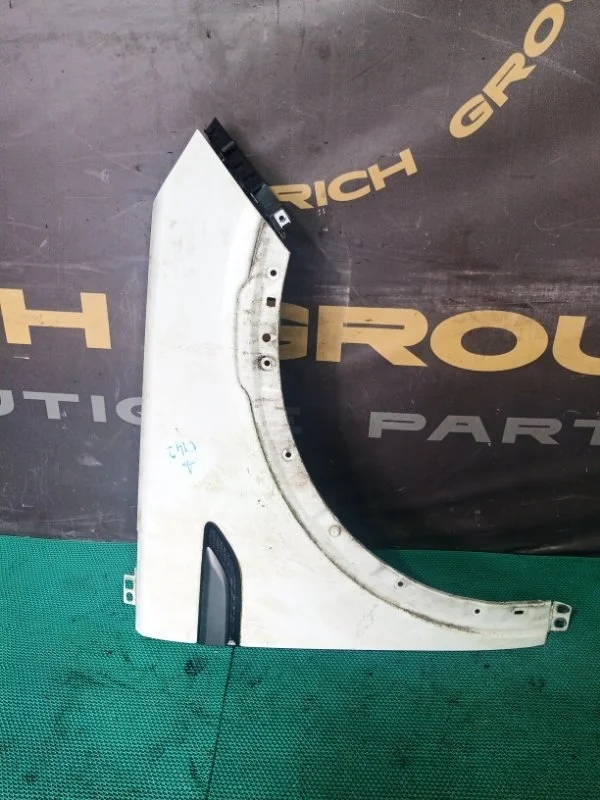 Крыло Land Rover Discovery Sport 2016 LR061383 L550 204 DTD, переднее правое