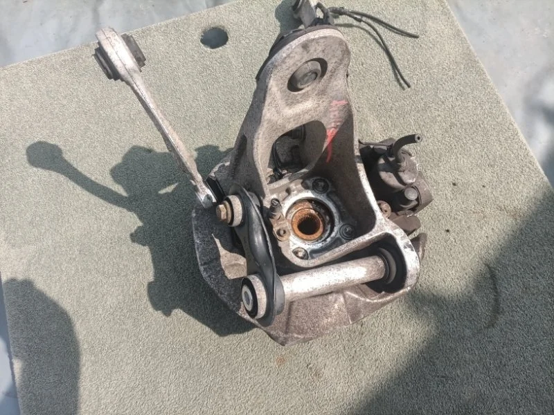 Ступица Bmw X6 2013 33326879102 E71 N57D30, задняя правая