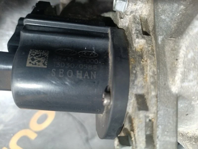 Клапан EGR Kia Carnival 2013 284102F000 VQ D4HB