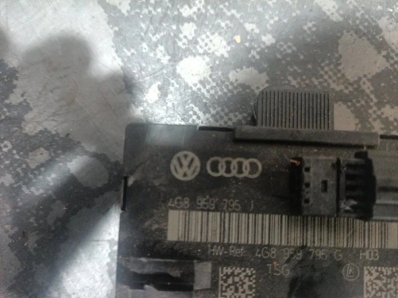 Блок управления дверьми Audi A6 2012 4G8959795J 4G2 CDUD, задний левый