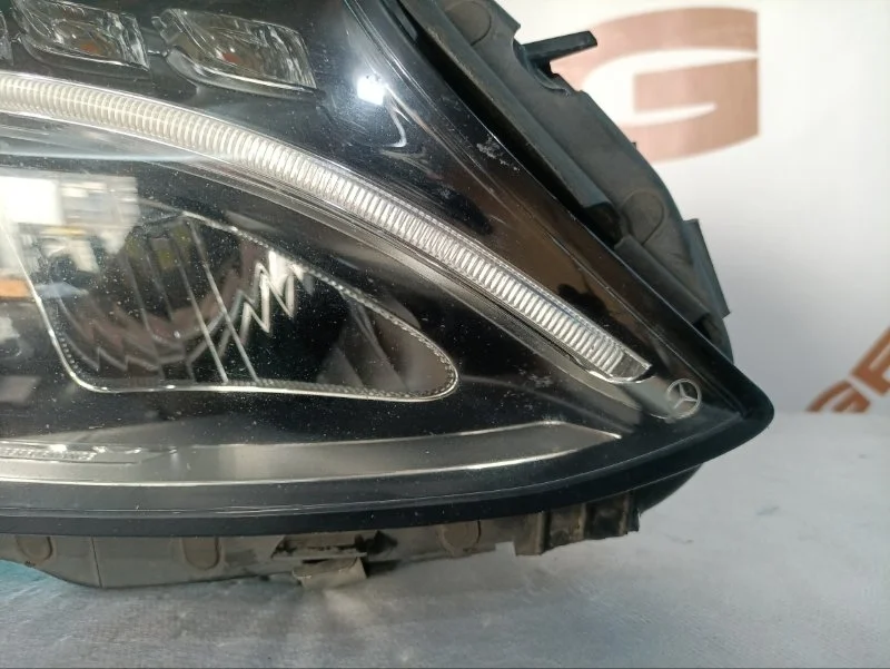 Фара Mercedes-Benz C-Class 2015 A2059063803 W205 OM 651 DE 22 LA, передняя правая