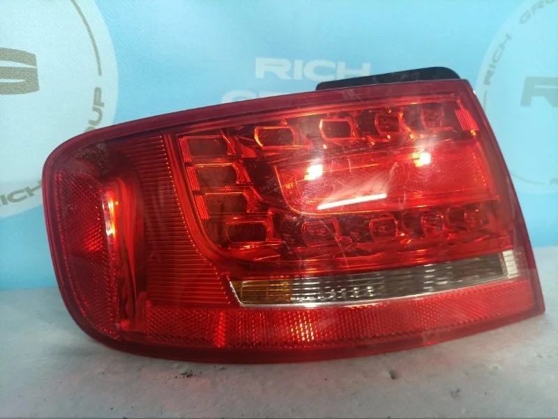 Стоп-сигнал Audi A4 2010 8K5945095K, задний левый
