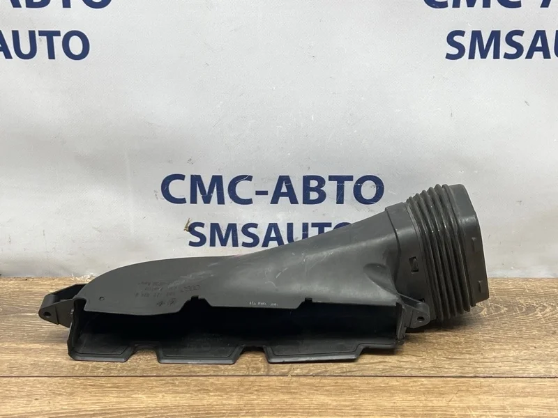 Воздуховод Audi A7 2011 4G0129624D C7 3.0 CGW