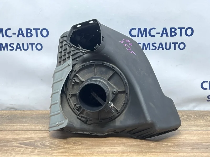 Корпус воздушного фильтра Audi A6 2014 4G0133838T C7 2.0T CDN