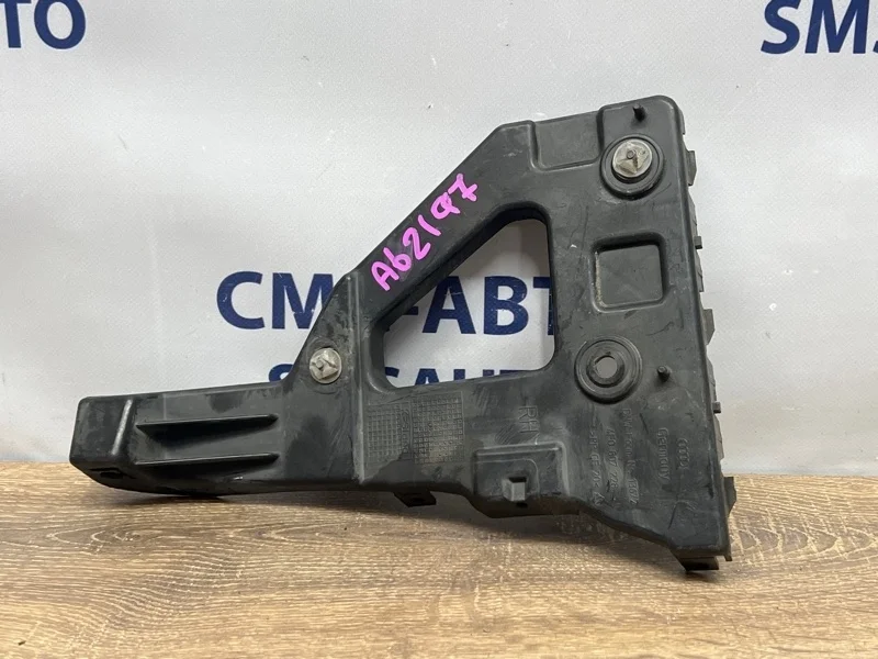 Кронштейн бампера Audi A6 2010 4F0807228 C6 2.8 CCE, передний правый