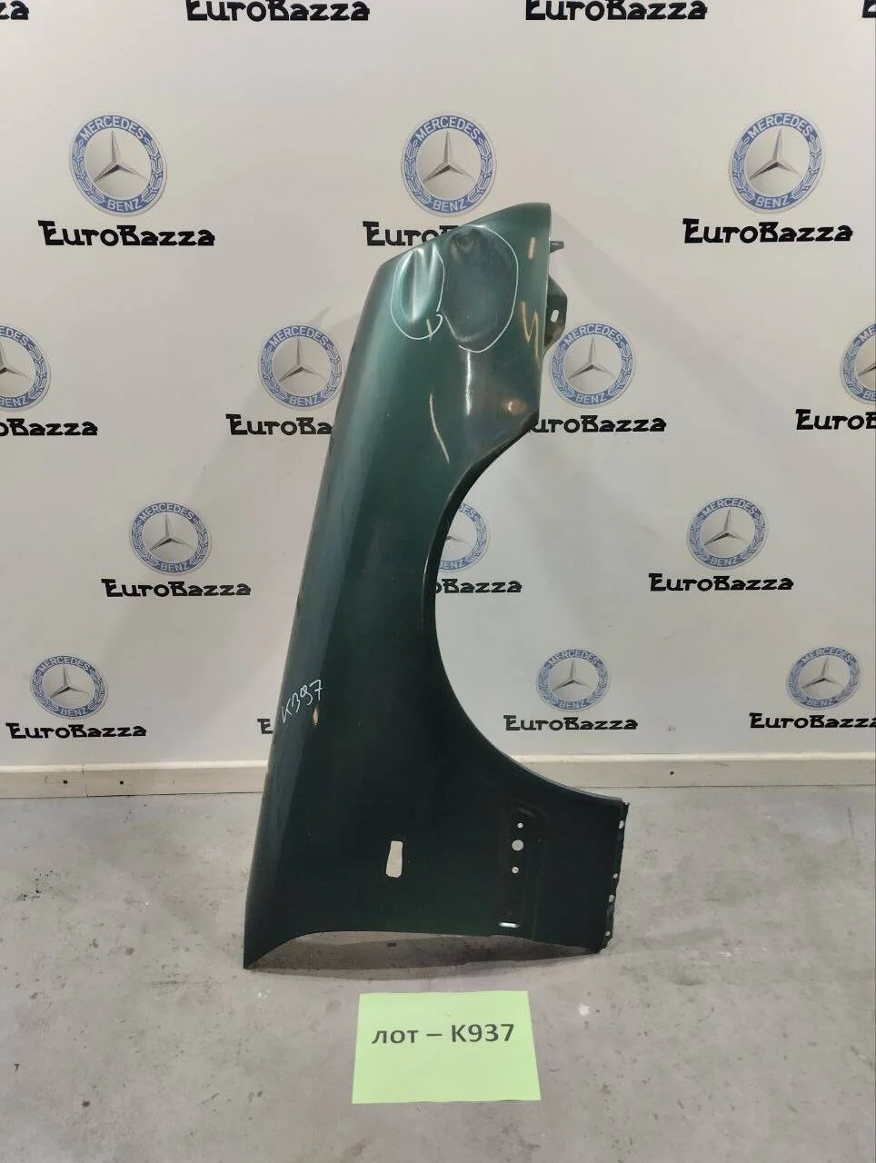 Крыло переднее левое Mercedes W210
