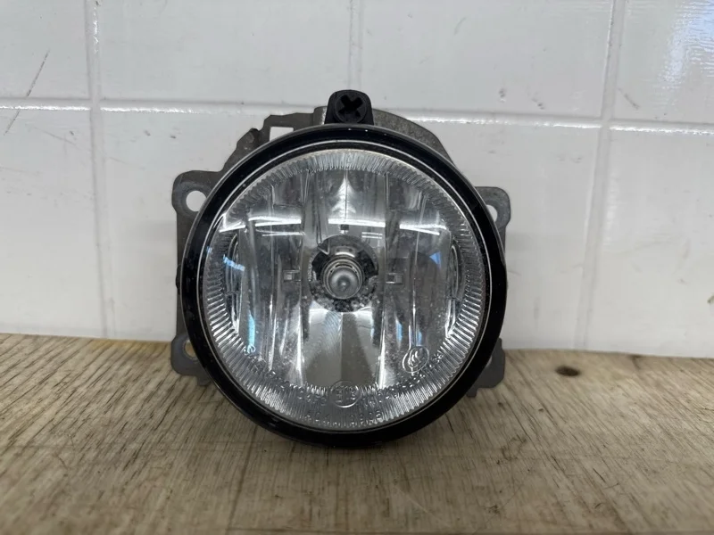 Фара противотуманная Mitsubishi Asx 2010 2011 2012 2013 2014 2015 2016 2017 2018 2019 2020 2021 2022 2023 8321A669 GA CW GF, передняя
