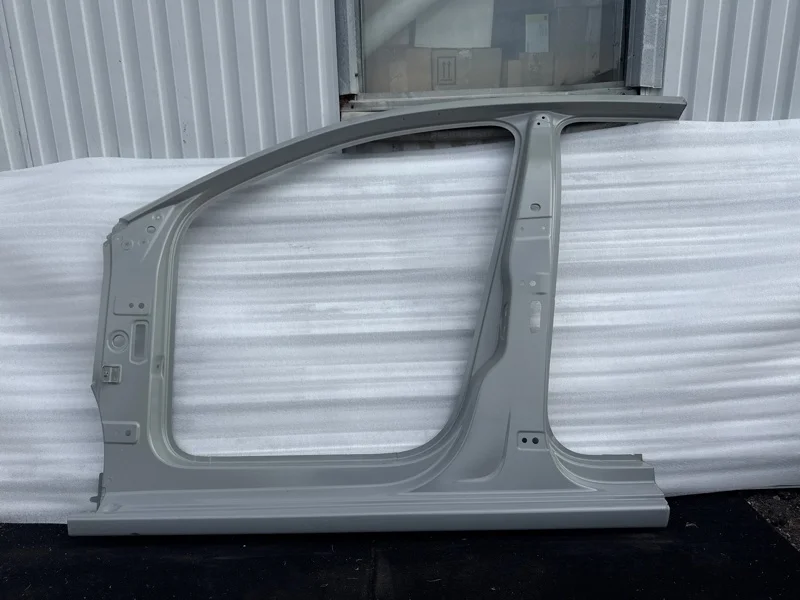 Порог кузова Volkswagen Polo 2009 2010 2011 2012 2013 2014 2015 2016 2017 2018 2019 2020 2021 6RU810121A, левый