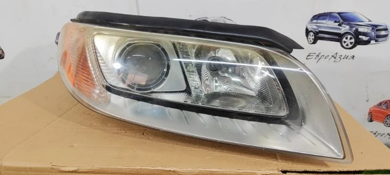 Фара ксеноновая Volvo V70 2009 31214416, передняя правая
