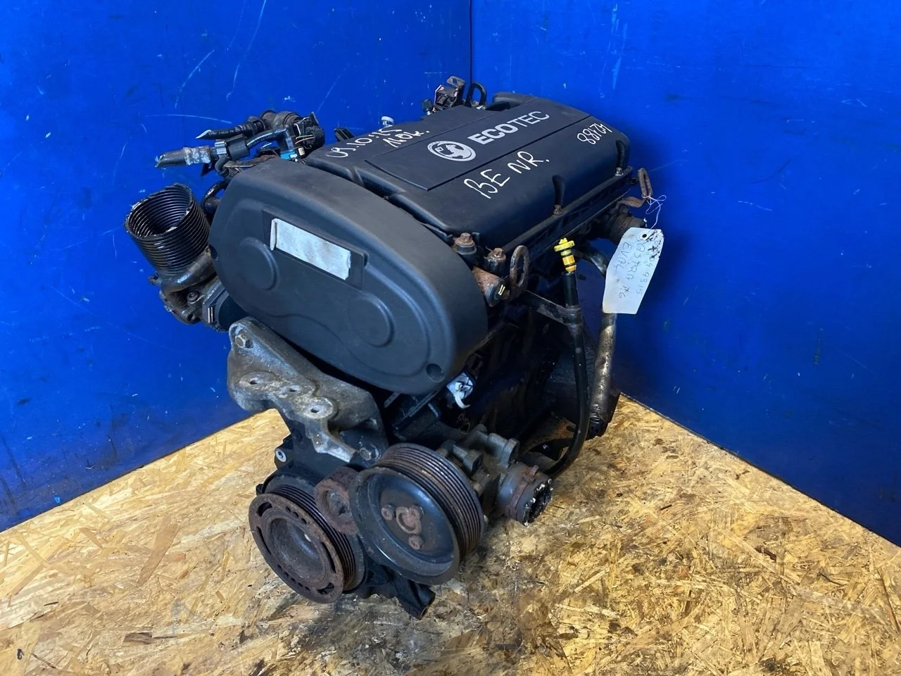 Двигатель Opel Astra J 2011 55564656 1.6 A16XER
