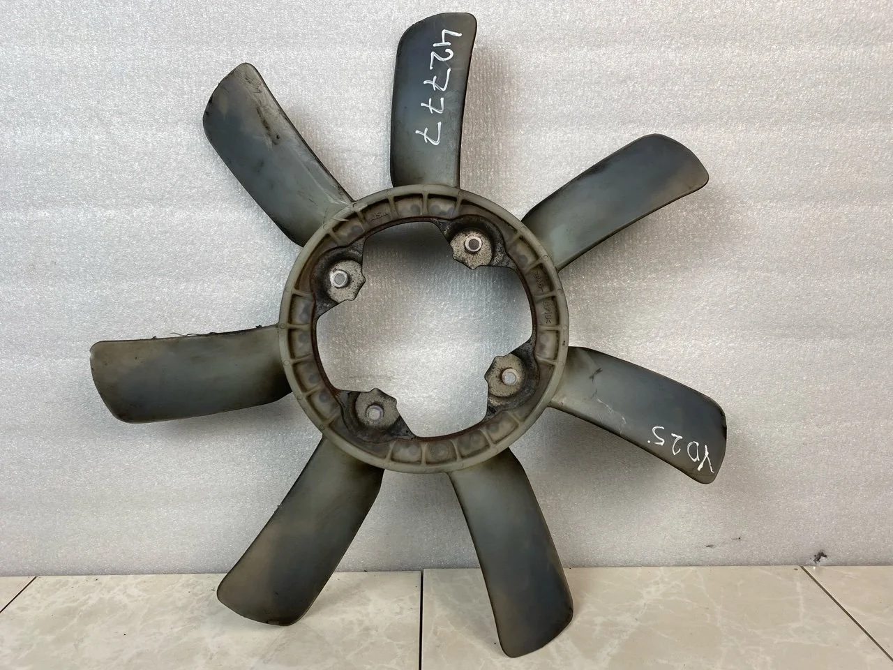 Крыльчатка Nissan Navara D40 2005-2015 21060EB300