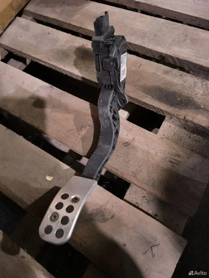 Педаль газа peugeot 308
