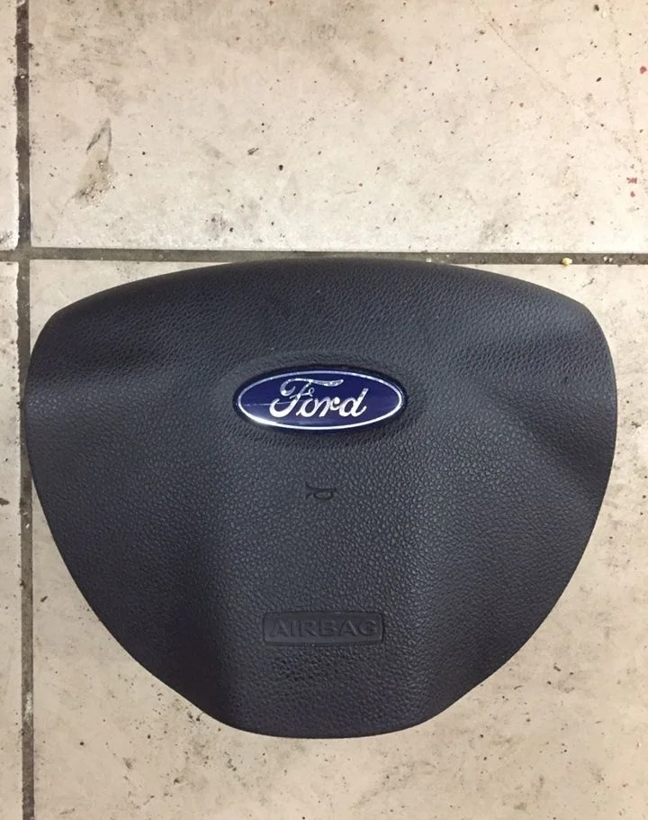 Форд Фокус 2 подушка в руль