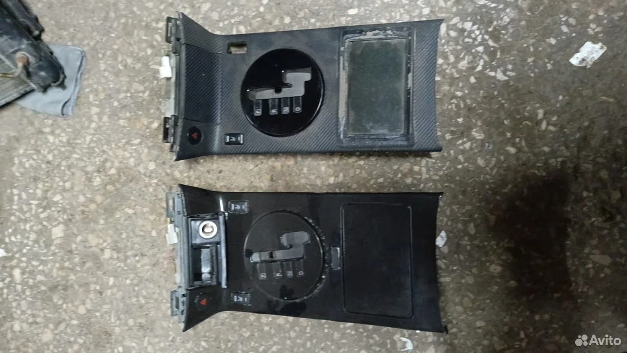 Накладка консоли АКПП Инфинити FX35 S50