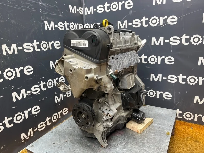 Двигатель Audi A3 2014 04E100033S 8V CXS