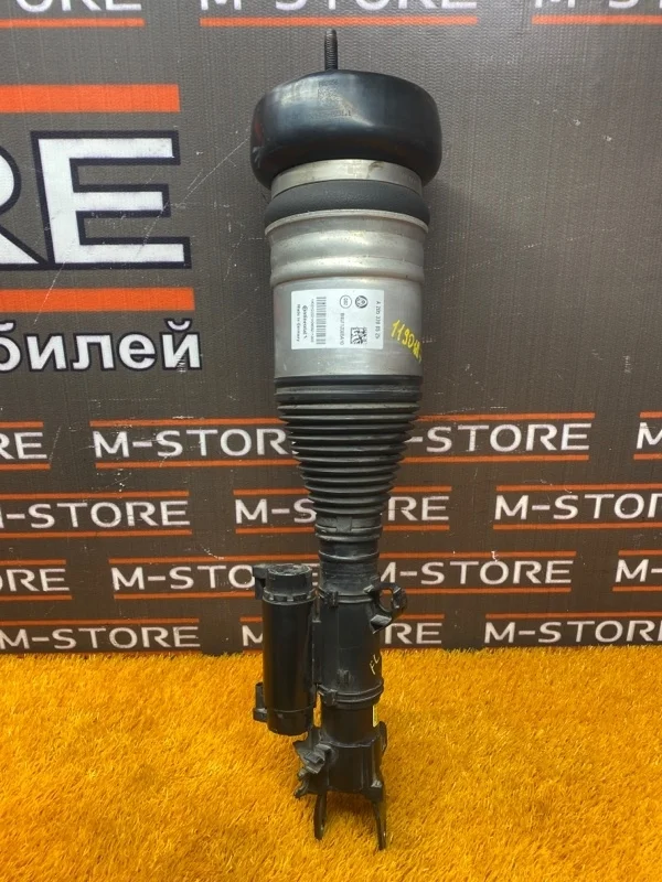Пневмостойка Mercedes-Benz C-Class 2014 A2053200525 W205 274.920, передняя левая