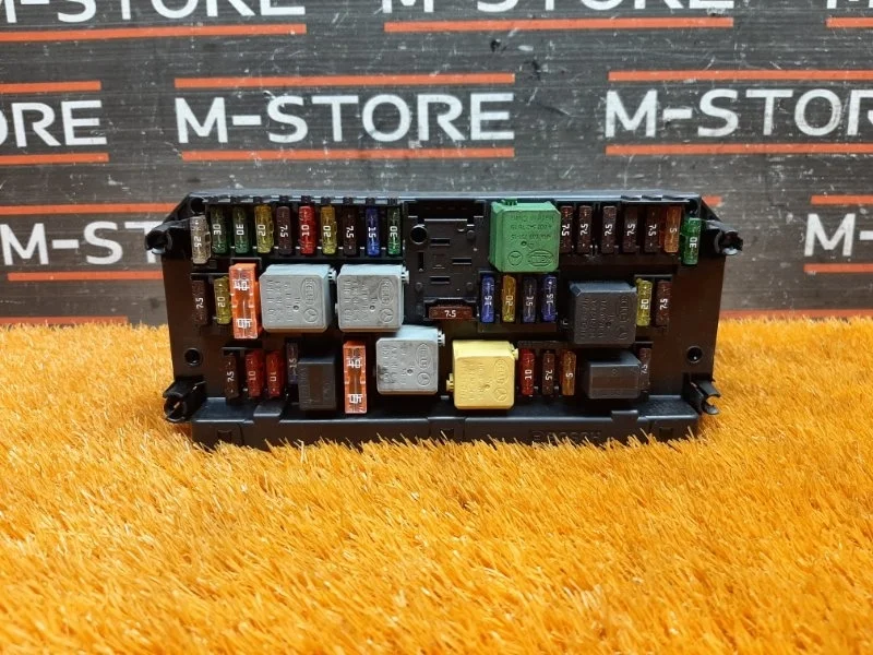 Блок предохранителей SAM Mercedes-Benz C-Class 2011 A2129004711 W204 271.860, передний