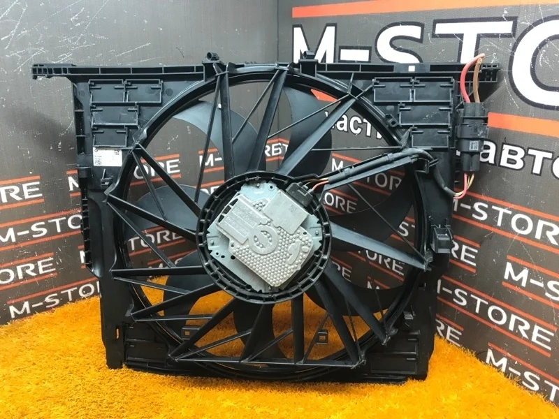 Вентилятор радиатора Bmw 5-Series 2010 17427589031 F10 N52B30