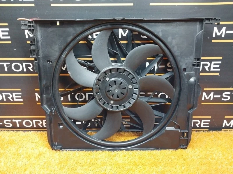 Вентилятор радиатора Bmw 5-Series 2011 17427589031 F10 N52B25A
