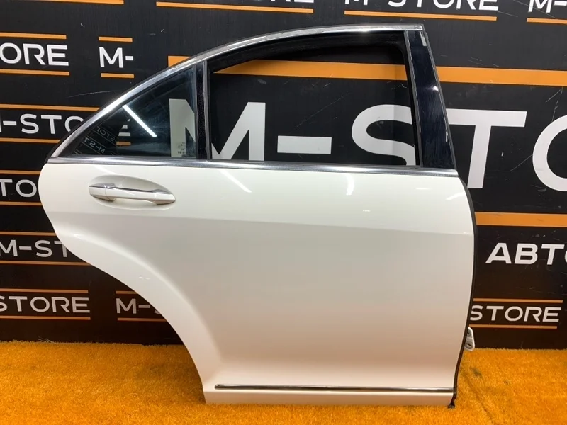 Дверь Mercedes-Benz S-Class 2006 A2217300405 W221 273.961, задняя правая