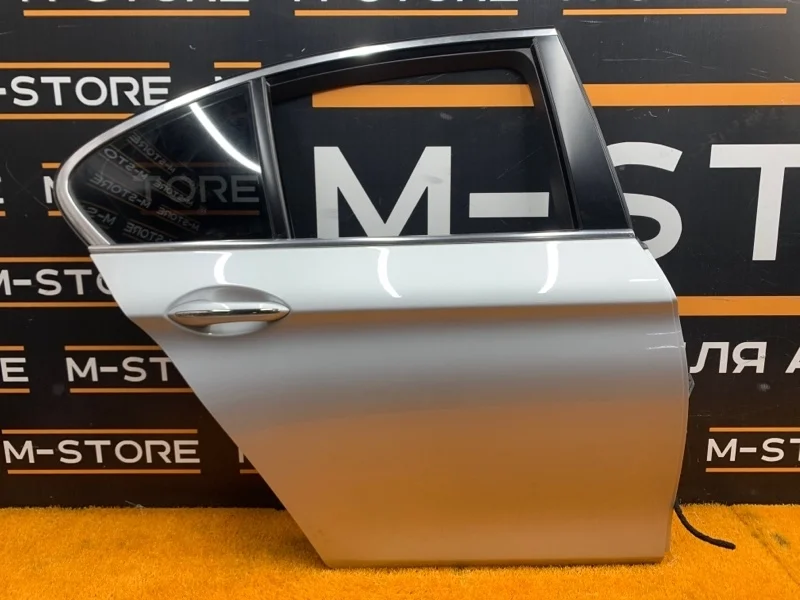 Дверь Bmw 5-Series 2011 41009628756 F10 N52B25A, задняя правая